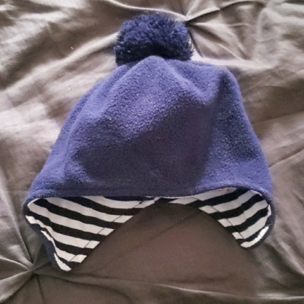 Baby Gap navy pompom winter hat